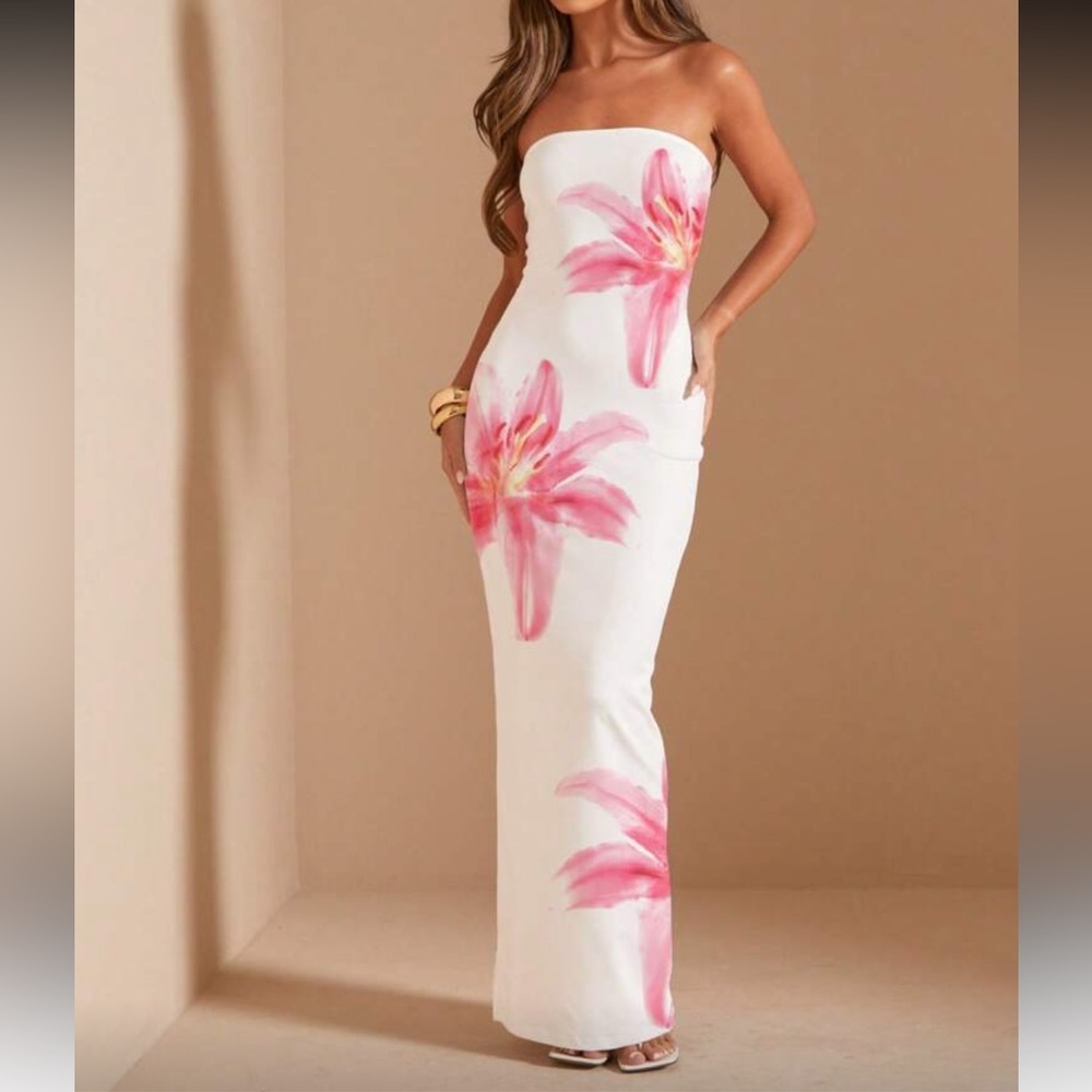 Elegant Strapless Floral Maxi Dress
